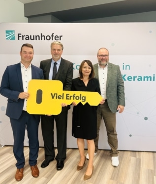 TGZ übergibt Schlüssel an Fraunhofer